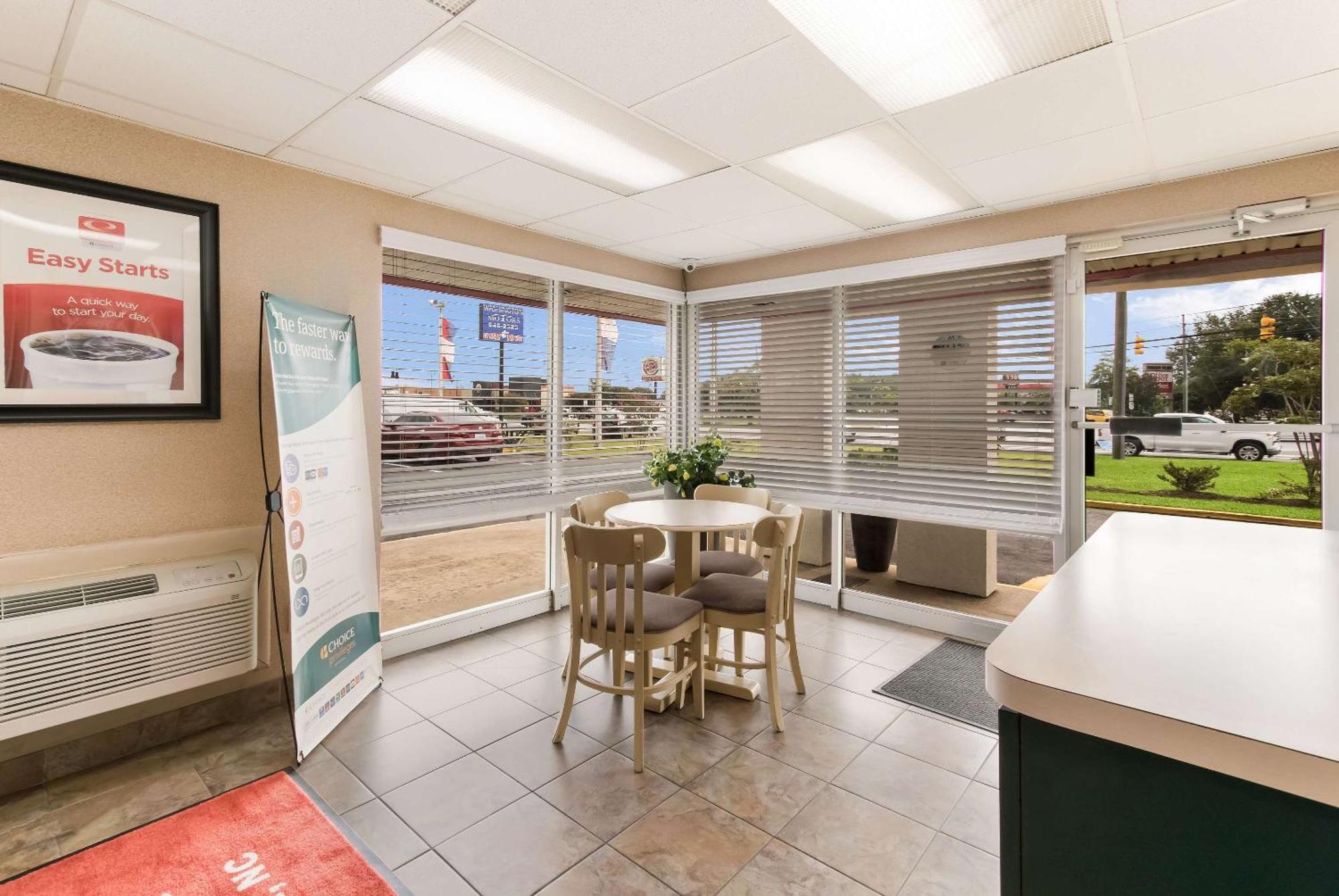 Econo Lodge North וושינגטון מראה חיצוני תמונה